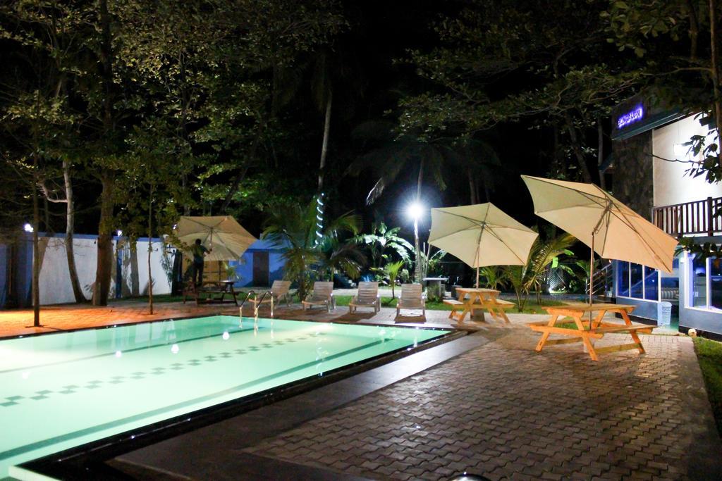 Azzurra Hikkaduwa Villa Exterior photo